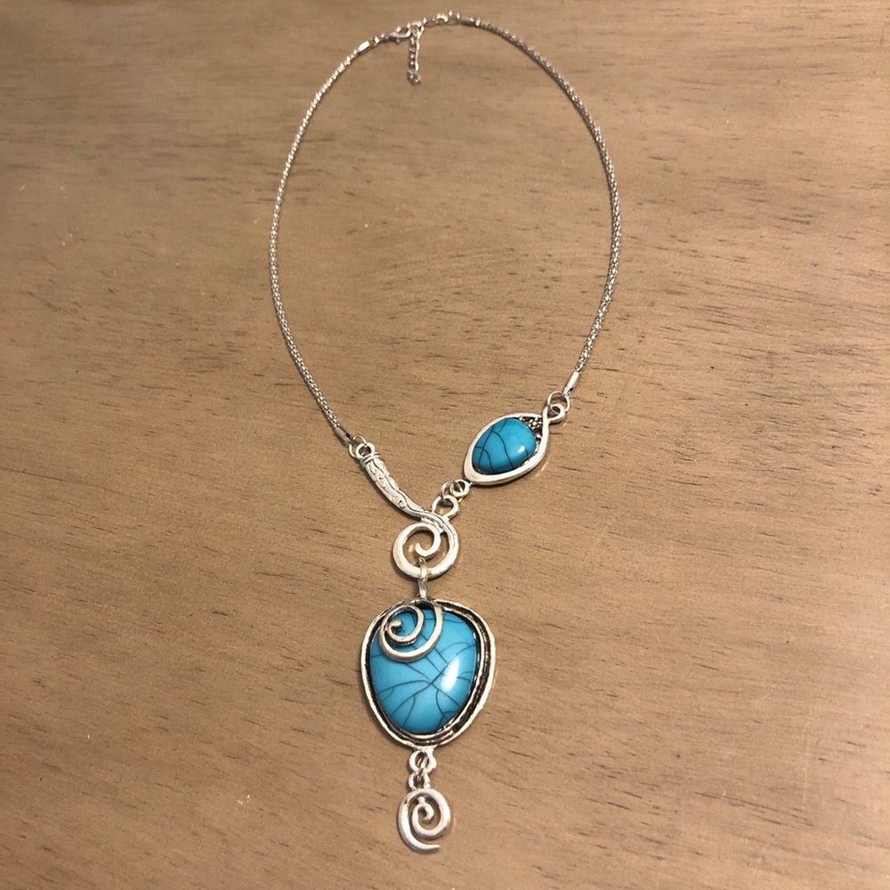 Elegant Silver Tone and Faux Turquoise Necklace - Picture 2 of 9